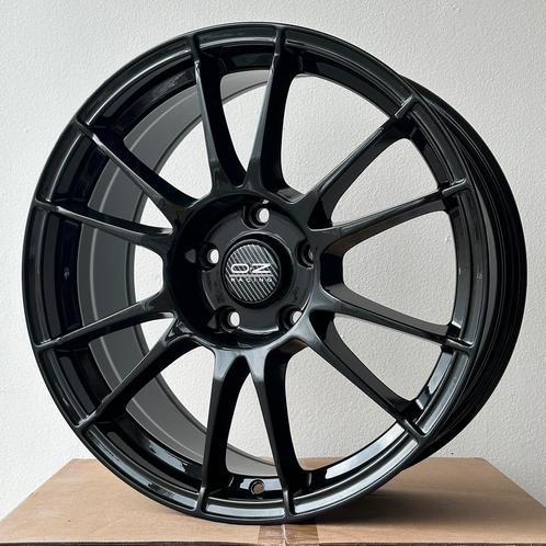 OZ Ultraleggera 18’ Inch Zwart 5x120 8J Et35 - O.a BMW, Auto-onderdelen, Banden en Velgen, Velg(en), 18 inch, Nieuw, Ophalen of Verzenden