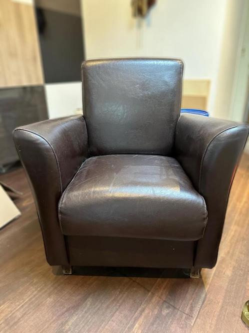 Stoere bruine fauteuil/stoel, Huis en Inrichting, Fauteuils, Gebruikt, Leer, 50 tot 75 cm, Ophalen