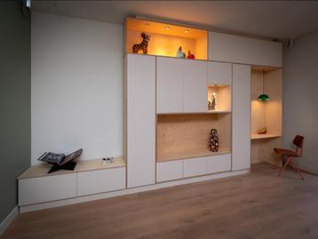 Kastenwand op maat - Speels design & veel bergruimte - afbeelding 1 Kastenwand op maat - Speels design & veel bergruimte - afbeelding 1