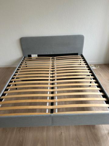 Ikea Bedframe 160x200cm - Tweepersoonsbed - afbeelding 2 Ikea Bedframe 160x200cm - Tweepersoonsbed - afbeelding 2
