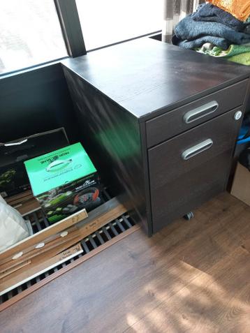 Hoekbureau Galant IKEA en ladekast - afbeelding 5 Hoekbureau Galant IKEA en ladekast - afbeelding 5