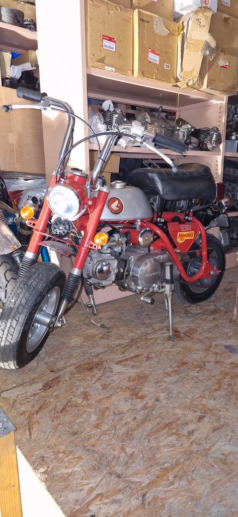 Honda Monkey Z50A Z50Z Z50M CZ100 dax s50 met brom kenteken, Fietsen en Brommers, Brommers | Honda, Zo goed als nieuw, Overige modellen