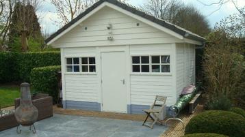 Houten Berging/schuur , Tuinhuis of garage  beschikbaar voor biedingen