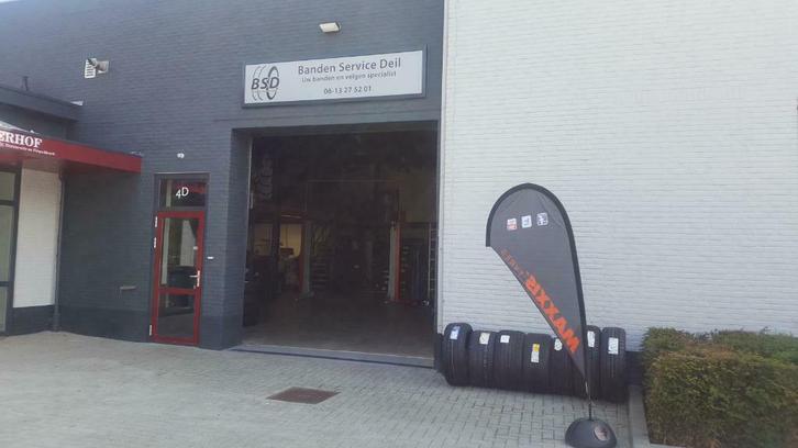 Nieuwe zomerbanden inclusief montagé 12 / 13 / 14 / 15 inch., Auto-onderdelen, Banden en Velgen, Band(en), Zomerbanden, 15 inch