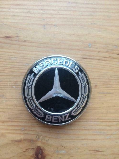 Aangeboden Mercedes Benz standard edition motor kap logo, Auto-onderdelen, Overige Auto-onderdelen, Mercedes-Benz, Nieuw, Ophalen of Verzenden