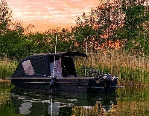 Karperboot verhuur op de Randmeren, Watersport en Boten, Vis- en Consoleboten, 3 tot 6 meter, Benzine, Buitenboordmotor, Polyester
