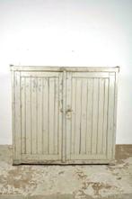 Vintage houten kast kledingkast fabriekskast met patina!
