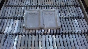 Tuile du Nord dakpannen/-gevelpannen en -nokvorsten/1500stks beschikbaar voor biedingen