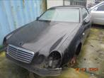 Mercedes Clk 320, cabrio w 208 voor demontage, Ophalen, Voor
