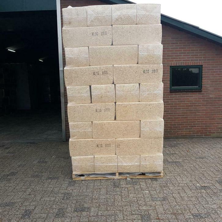 Tek. diverse blanco  balen houtkrullen, zijn goed onstoft!, Dieren en Toebehoren, Pluimvee | Toebehoren, Nieuw, Kippenhok of Kippenren