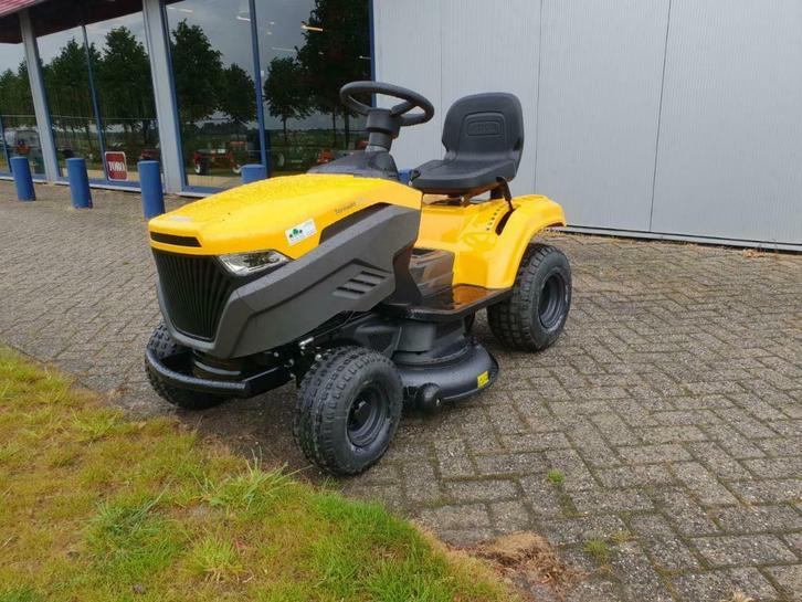 Stiga grasmaaier, zitmaaier, maaimachine. hoge inruil, Tuin en Terras, Zitmaaiers, Nieuw, 90 tot 120 cm, Ophalen
