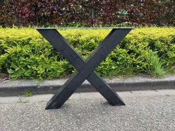 Stalen X poten, stalen tafelpoten, kruispoten, U poten,staal beschikbaar voor biedingen