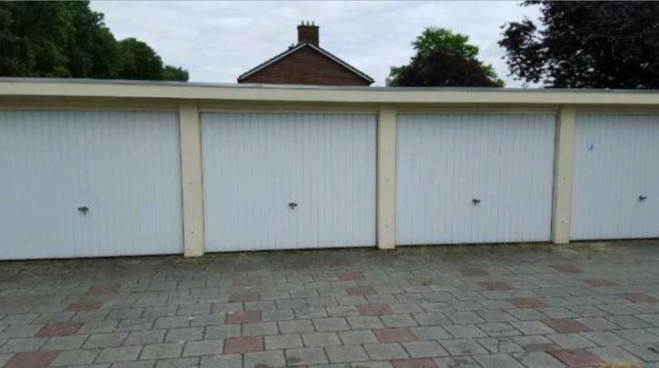 Te huur Loppersum garagebox voor stalling en opslag, Auto diversen, Autostallingen en Garages
