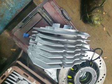 Honda MB80/MT80 KAPOTTE Athena 57mm 125cc gezocht!!! beschikbaar voor biedingen