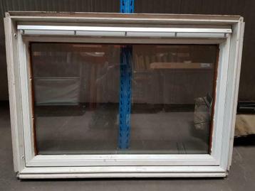 Dakvenster Velux 134 x 98 cm (GGL 7 / 804/U04) incl gootstuk beschikbaar voor biedingen