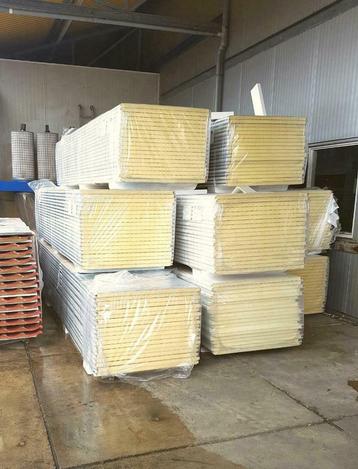 Actie! A en B-keuze Sandwichpanelen, Gevelpanelen, Dakplaten beschikbaar voor biedingen