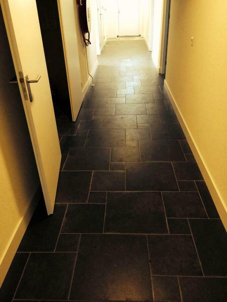 Tegelzetter bij Tegelzetbedrijf Marcel de Waard, Diensten en Vakmensen, Stukadoors en Tegelzetters, Mozaïek, Tegelzetten