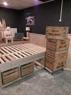 Nieuw steigerhout Bed met veiling kistjes, Nieuw, 180 cm, Ophalen, Steigerhout
