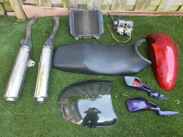  Kawasaki ZZR250 onderdelen beschikbaar voor biedingen