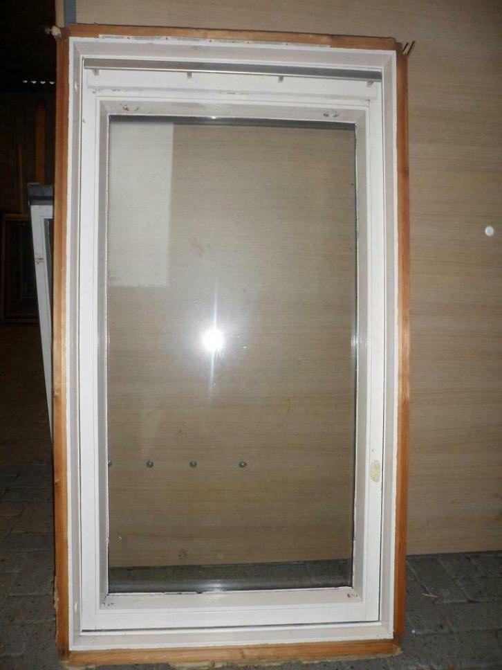 Velux dakraam 78 x 140 cm (GGL 2 / 308 / M08) met gootstuk, Doe-het-zelf en Verbouw, Glas en Ramen, Gebruikt, Dakraam, 120 tot 160 cm