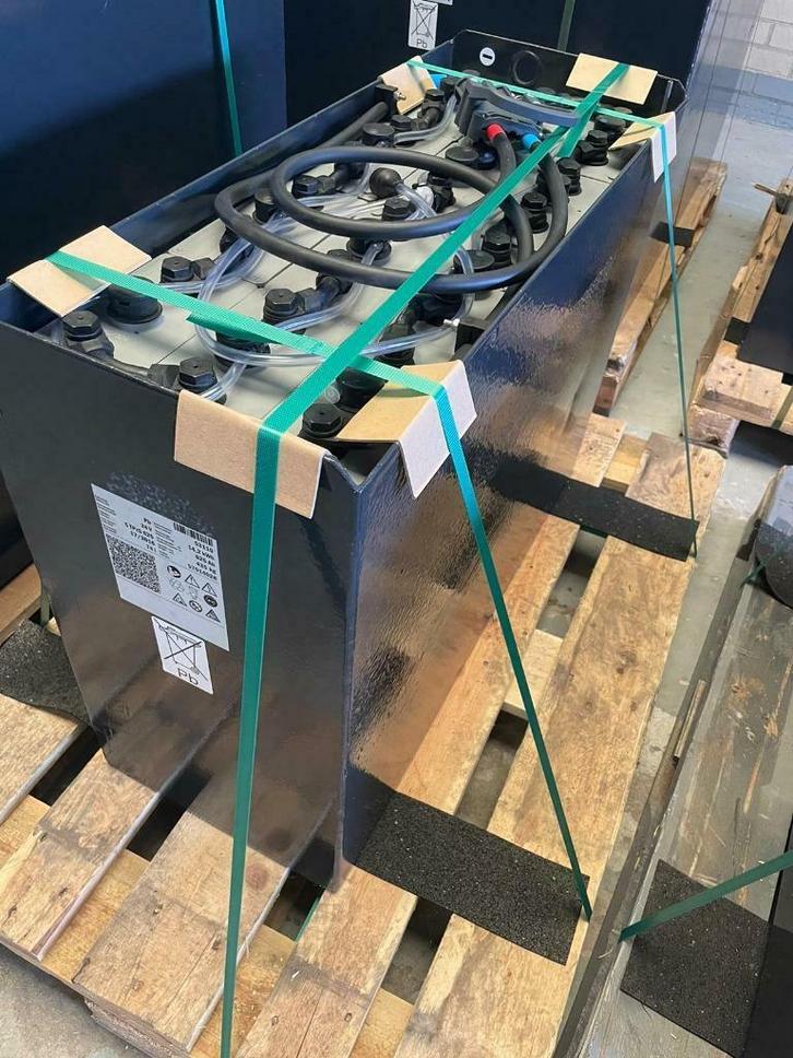 Batterij / accu 24V, 48V, 80V perfecte staat met testrapport, Zakelijke goederen, Machines en Bouw | Heftrucks en Intern transport