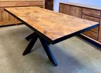 Teaktafel ovaal visgraat stalen poot, Huis en Inrichting, Tafels | Eettafels, Teakhout, Vijf personen of meer, Modern, Ovaal