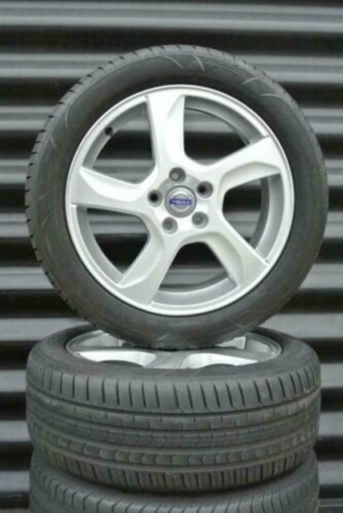 17" NWST Orig Volvo Balder V60 S60 velgen + A-merk banden, Auto-onderdelen, Banden en Velgen, Band(en), Ophalen of Verzenden