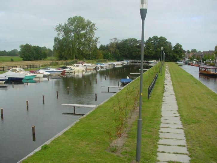 Ligplaatsen in Giethoorn, Watersport en Boten, Ligplaatsen, Lente, Zomer, Herfst