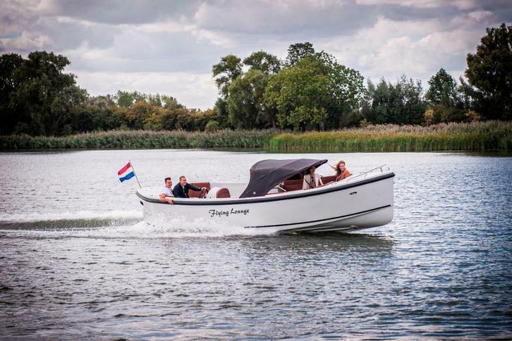 Allernieuwste Maxima 750 Flying Lounge - 2025 !, Watersport en Boten, Sloepen, Nieuw, 70 pk of meer, 6 meter of meer, Buitenboordmotor