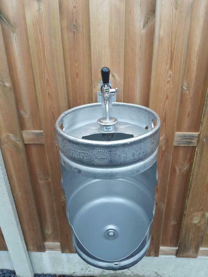 RVS biervat urinoir, Doe-het-zelf en Verbouw, Sanitair, Gebruikt, Toilet, Rvs, Ophalen of Verzenden
