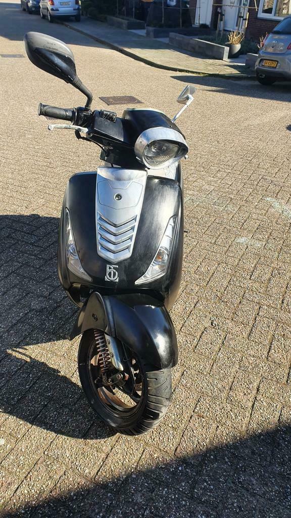 ≥ Vind een Bromfiets op Marktplaats