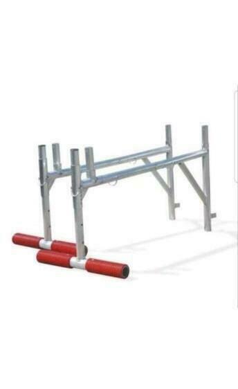 Universele uitwijk consoles  beschikbaar voor biedingen