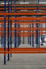 Palletstellingen uit faillissement verkregen half jaar oud, Ophalen of Verzenden