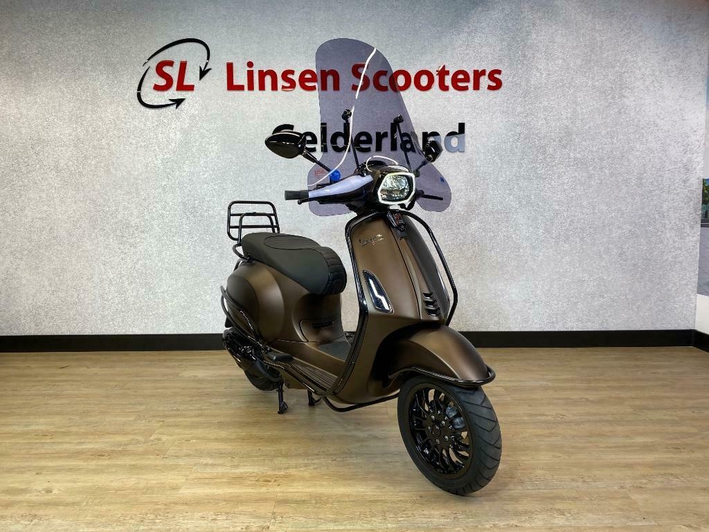 ≥ Vespa Sprint IGET 25 km/h Custom Marrakesh Brown FULL OPTI — Snorfietsen  en Snorscooters — Marktplaats