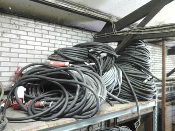 0043. Verlengsnoer / kabel rubber en neopreen / div. lengtes beschikbaar voor biedingen