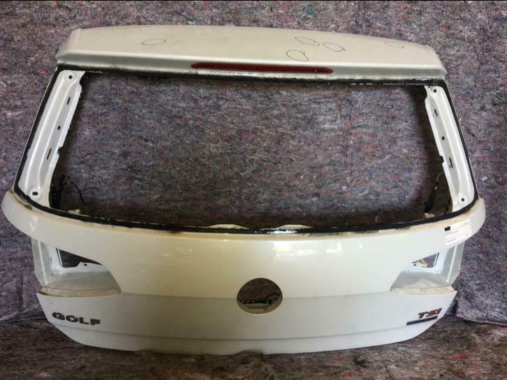 Achterklep VW Golf 7 zonder ruit, lichte deukjes in spoiler, Auto-onderdelen, Carrosserie en Plaatwerk, Achterklep, Achter, Gebruikt