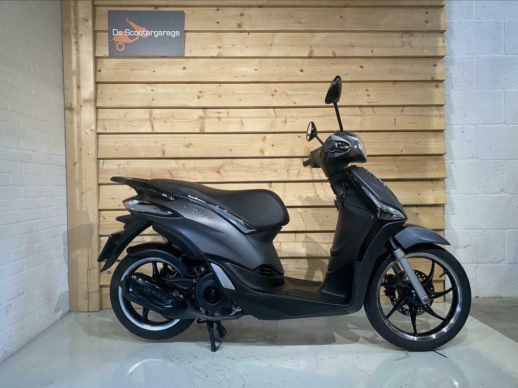 ≥ Piaggio Liberty 125cc abs motorscooter A1 2016 — Motoren | Piaggio —  Marktplaats