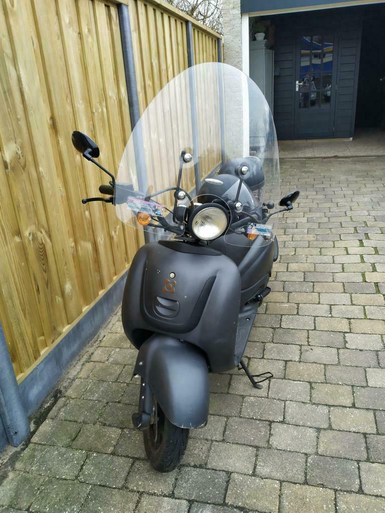 ≥ AGM scooter, retro model met geel kenteken — Scooters | SYM — Marktplaats