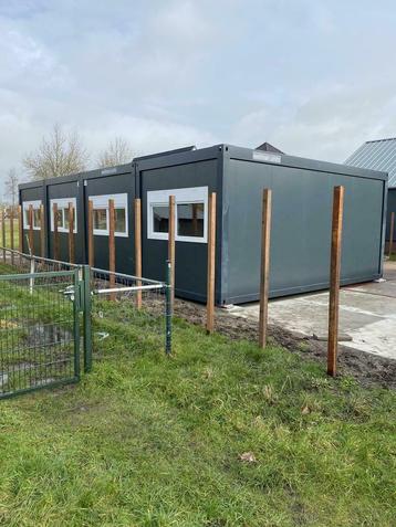 Te huur, woonunits van 6 x 12 M met 3 slaapkamers beschikbaar voor biedingen