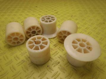 Partij kunststof / nylon rollen geleiderol. beschikbaar voor biedingen