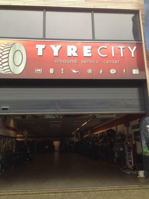 Gebruikte winter/zomerbanden en nieuw zomer setjes, Auto-onderdelen, Banden en Velgen, Band(en), Winterbanden, Overige maten, Overige