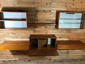 SALE - 1960 RETRO XL VRIJ HANGEND TEAK DRESSOIR BUREAU beschikbaar voor biedingen