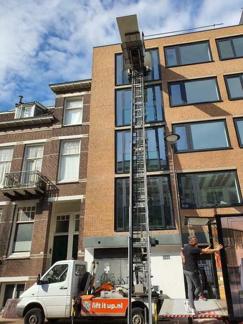 Lift It Up, Diensten en Vakmensen, Verhuizers en Opslag, Bedrijfsverhuizingen, Verhuizen binnen Nederland
