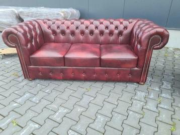 Nieuwe Chesterfield bank antiek rood + GRATIS BEZORGD  beschikbaar voor biedingen