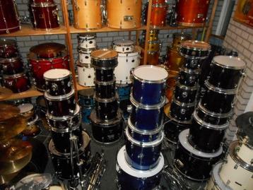 Veel 2e H. Drumstellen :Pearl,Tama,DW,Sonor, Gretsch,Ludwig beschikbaar voor biedingen