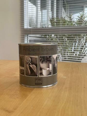 Ambient brown verf  beschikbaar voor biedingen