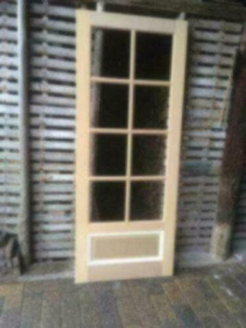Verschillende stompe paneeldeuren 93x231.5 cm zonder glas beschikbaar voor biedingen