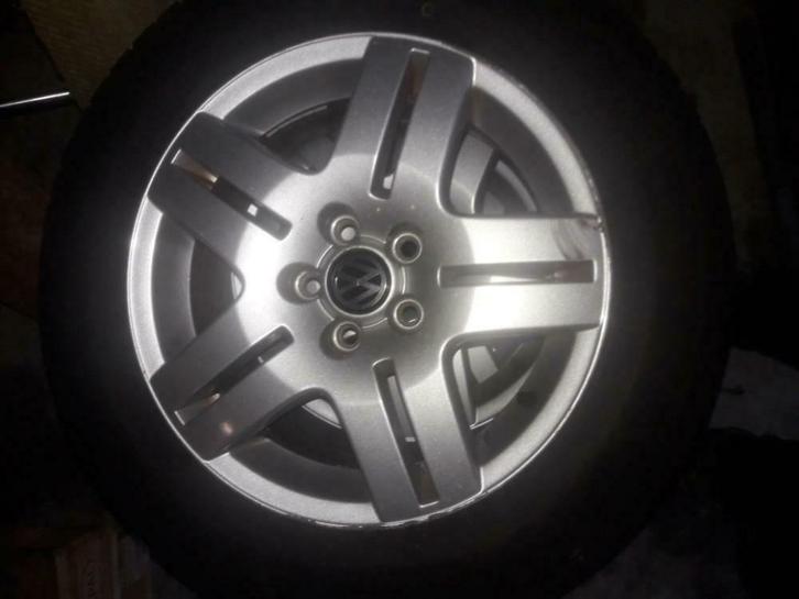 Vw velgen met band, Auto-onderdelen, Banden en Velgen, Velg(en), Zomerbanden, 15 inch, 195 mm, Bestelwagen, Gebruikt, Ophalen