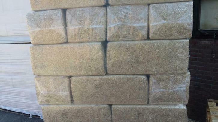 Tekoop balen rapsodie gehakseld koolzaadstro 1-3 & 2-4 cm., Dieren en Toebehoren, Stalling en Weidegang