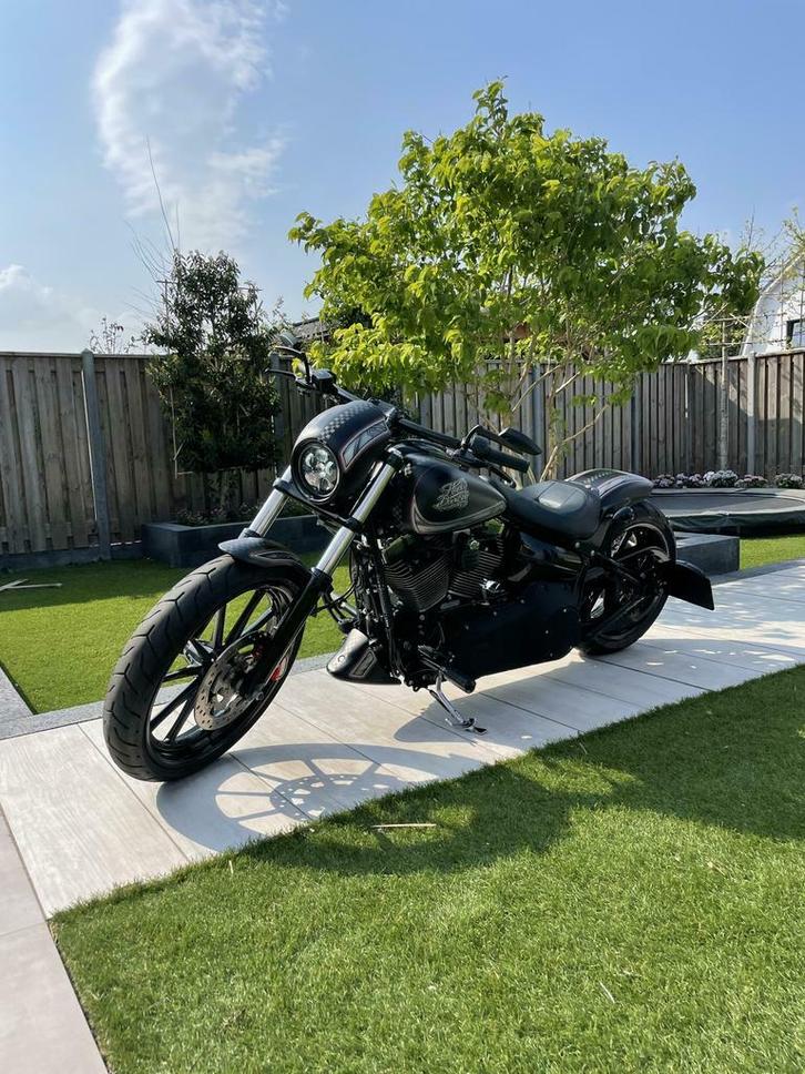 Harley Davidson breakout 2016 km 6000 New staat!!, Motoren, Motoren | Harley-Davidson, Particulier, Ophalen